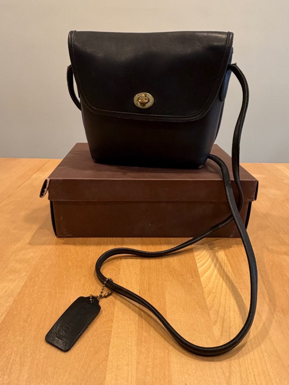 Vintage Coach Black Leather Crossbody Bag Turn-Lock Closure